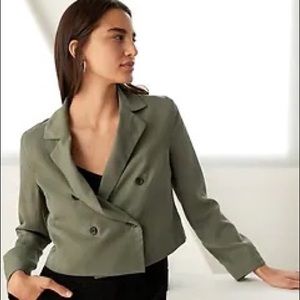 NWT Double Breasted Cropped Tencel Blazer